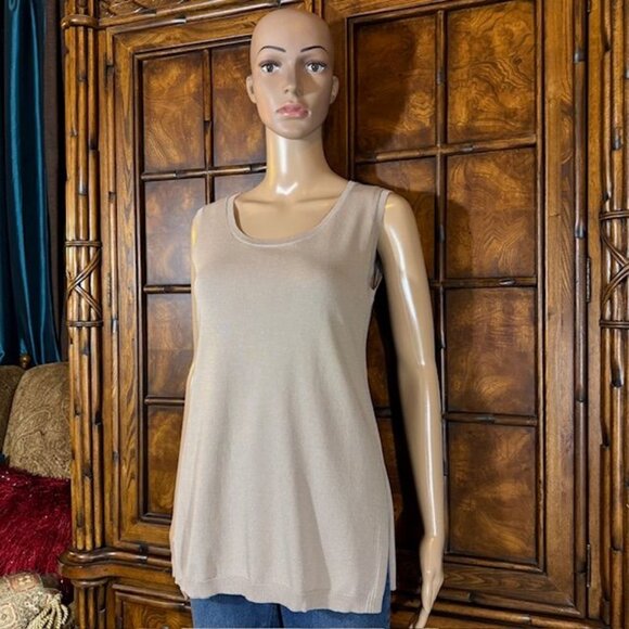Marla Wynne Taupe Scoop Neck Side Slits Ribbed Side Slit Sweater Tank - Picture 3 of 16